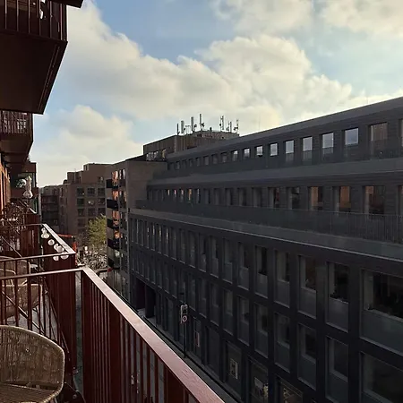 Carlsberg Stunning W Balcony Apartment *