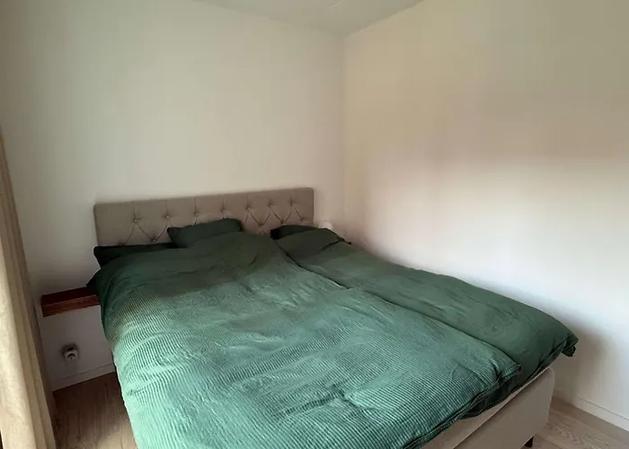 Carlsberg Stunning W Balcony Apartment